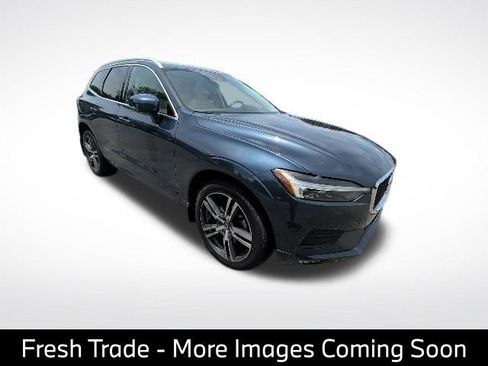 Used 2021 Volvo XC60 T5 Momentum w/ Premium Package AWD/4WD image 1