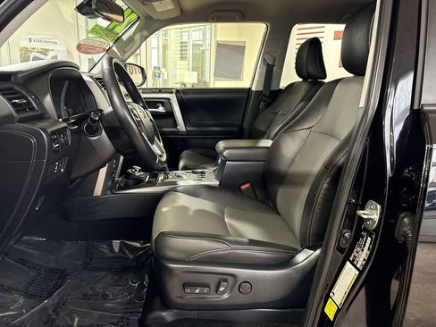 Certified 2024 Toyota 4Runner SR5 Premium image 11