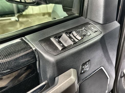 Used 2022 Ford F250 Platinum w/ FX4 Off-Road Package image 14