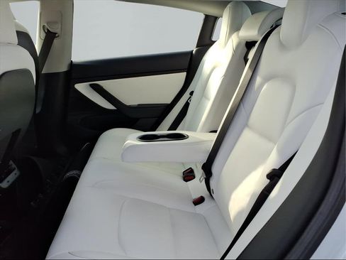 Used 2019 Tesla Model 3 image 19