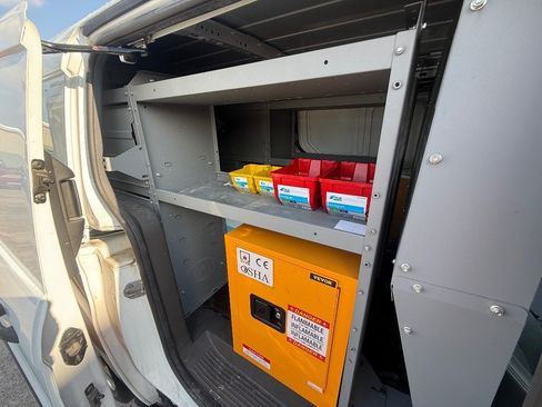 Used 2021 Ford Transit Connect XL FWD image 15