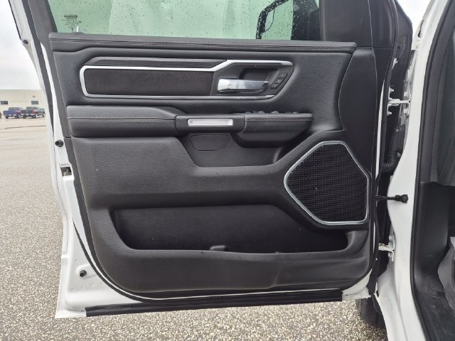 Used 2023 RAM 1500 Laramie AWD/4WD image 12
