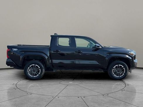 Certified 2025 Toyota Tacoma TRD Sport AWD/4WD image 7
