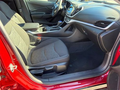 Used 2018 Chevrolet Volt LT image 13