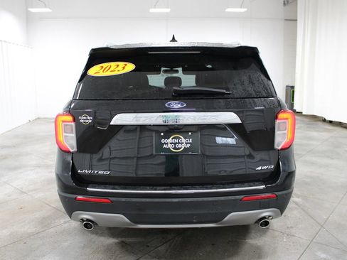 Used 2023 Ford Explorer Limited image 8