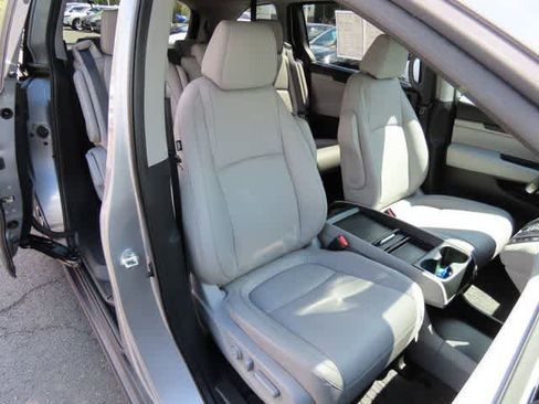 Certified 2023 Honda Odyssey EX-L image 16
