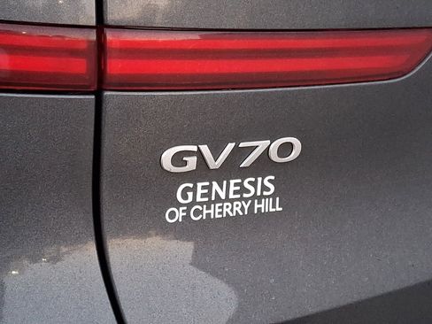 Certified 2026 Genesis GV70 2.5T Advanced image 30
