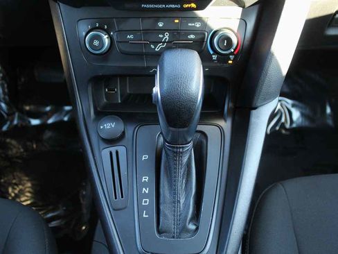 Used 2018 Ford Focus SE image 23