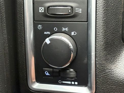 Used 2024 RAM 1500 Warlock RWD image 22