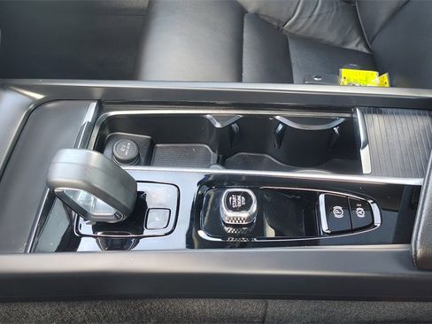 Certified 2023 Volvo S60 B5 Core w/ Climate Package image 21