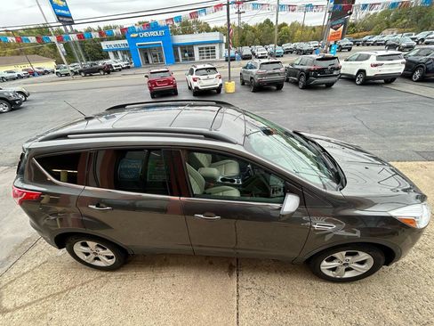 Used 2015 Ford Escape SE w/ Equipment Group 201A AWD/4WD image 7
