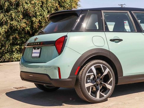 New 2026 MINI Cooper S FWD image 11