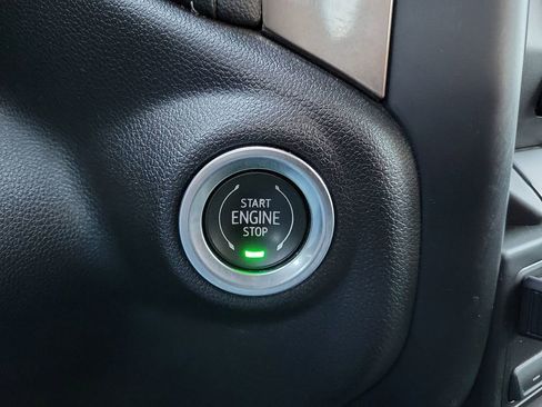 Used 2023 Chevrolet Silverado 3500 High Country image 20