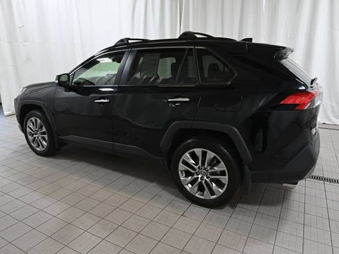 Used 2022 Toyota RAV4 Limited AWD/4WD image 9