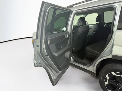 Used 2025 Hyundai Santa Fe SEL FWD image 24