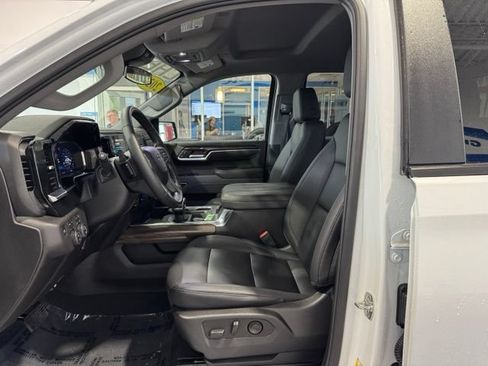 Used 2025 Chevrolet Silverado 1500 RST w/ RST All Star Premium Package AWD/4WD image 7