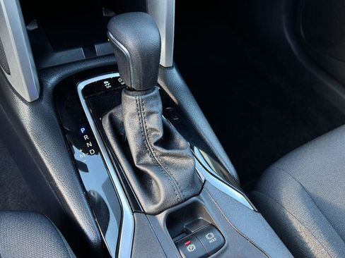 Used 2024 Toyota Corolla Cross LE w/ Moonroof Package image 24