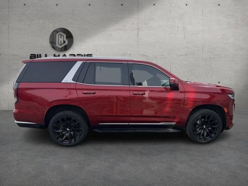Used 2022 Cadillac Escalade Luxury image 3