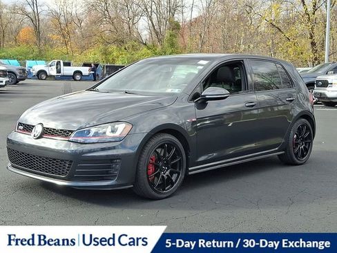 Used 2017 Volkswagen GTI SE image 5