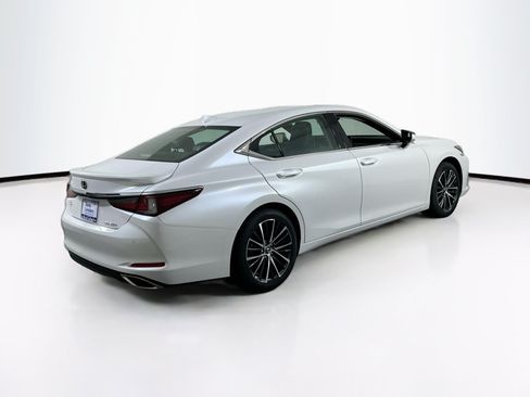 Used 2025 Lexus ES 350 w/ Premium Package FWD image 5