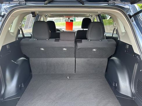 Used 2014 Toyota RAV4 XLE AWD/4WD image 18