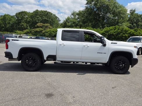 Certified 2025 Chevrolet Silverado 2500 LT w/ Trail Boss Package AWD/4WD image 11
