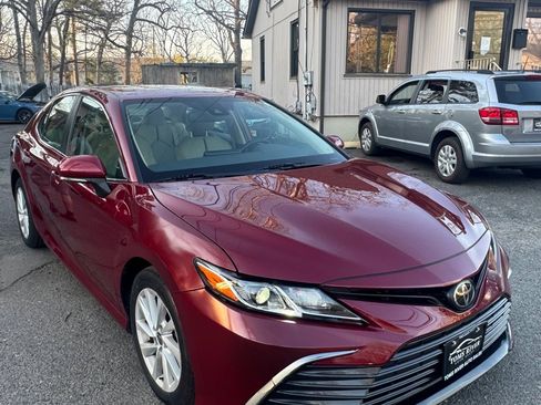 Used 2022 Toyota Camry LE w/ Cold Weather Package AWD/4WD image 7
