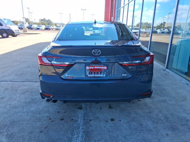 Used 2026 Toyota Camry SE FWD image 6