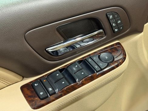 Used 2014 GMC Yukon Denali AWD/4WD image 18