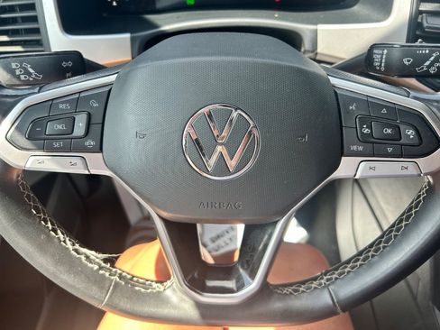 Used 2022 Volkswagen Atlas Cross Sport SE AWD/4WD image 13