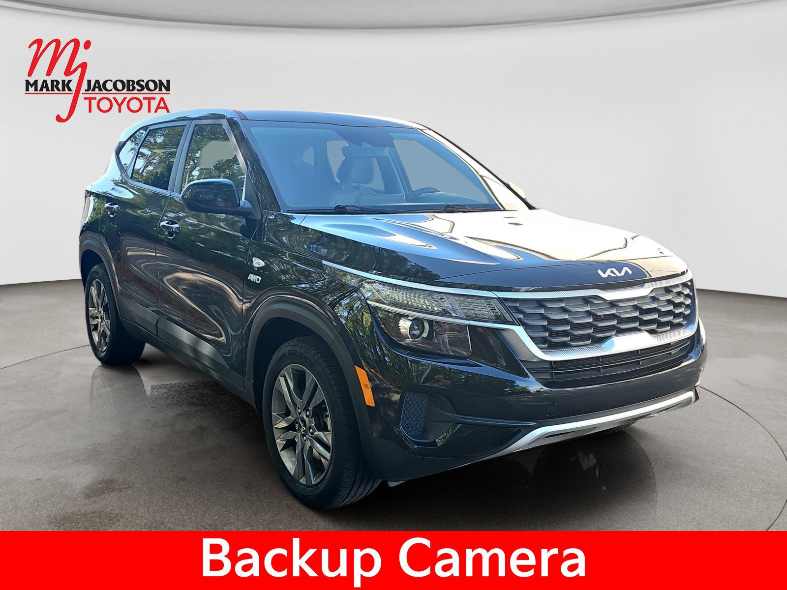 Used 2023 Kia Seltos LX AWD/4WD image 5