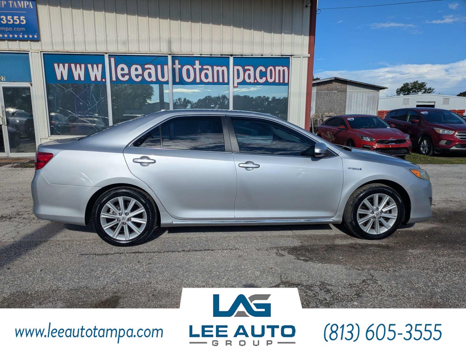 Used 2014 Toyota Camry XLE FWD image 2