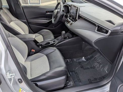 Used 2019 Toyota Corolla XSE image 5