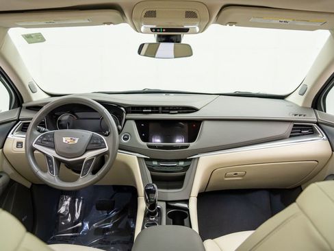 Certified 2024 Cadillac XT5 Premium Luxury image 12