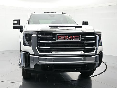 New 2026 GMC Sierra 3500 SLE AWD/4WD image 2