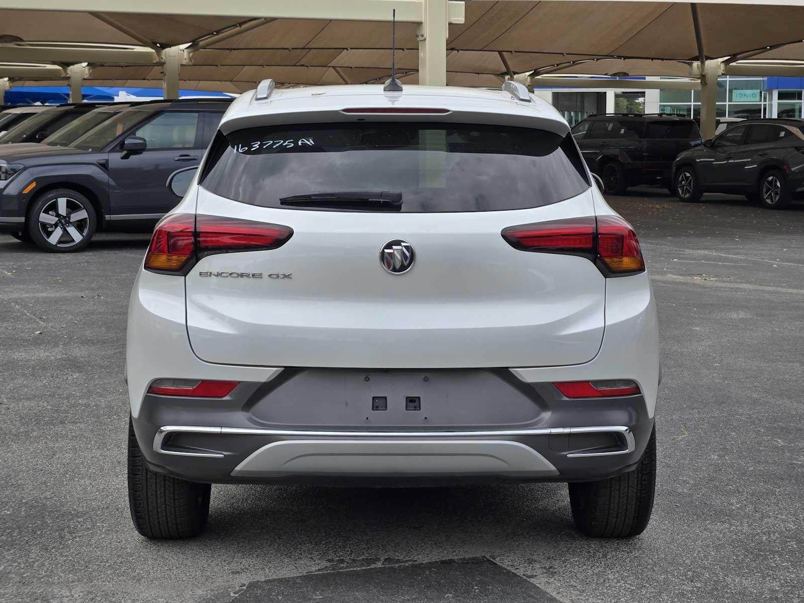 Certified 2022 Buick Encore GX Essence w/ Experience Buick Package FWD image 5