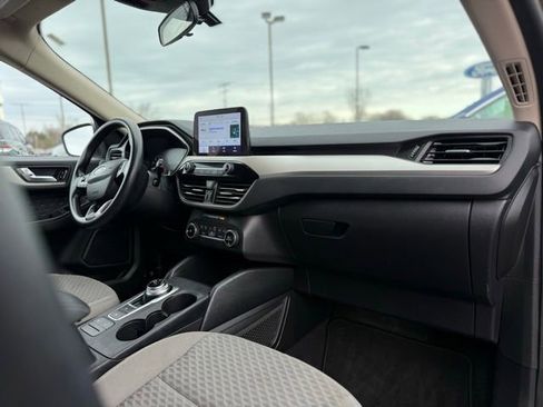 Certified 2020 Ford Escape SE image 19