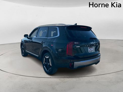New 2025 Kia Telluride S image 3