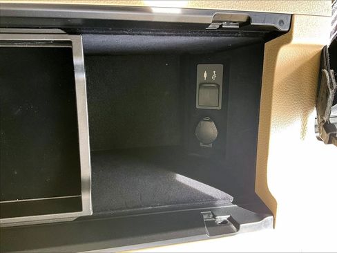 Used 2013 Lexus ES 350 w/ Premium Pkg image 28