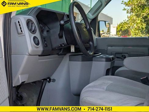 Used 2013 Ford E-350 and Econoline 350 XLT RWD image 14