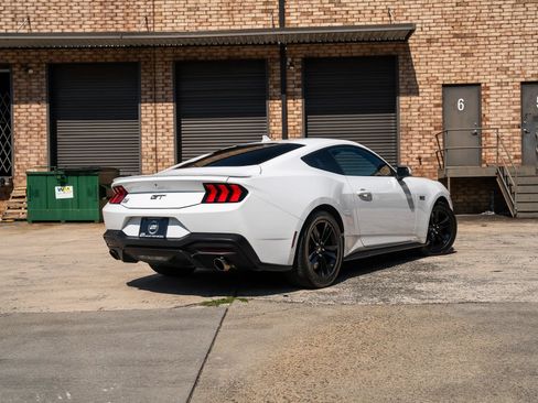 Used 2024 Ford Mustang GT RWD image 2
