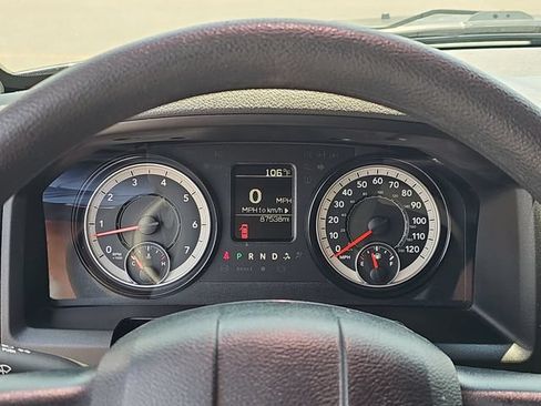 Used 2020 RAM 1500 Tradesman w/ Chrome Appearance Group RWD image 10