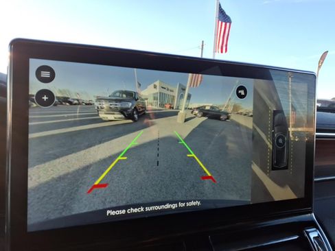 Used 2024 Lincoln Navigator Reserve image 12