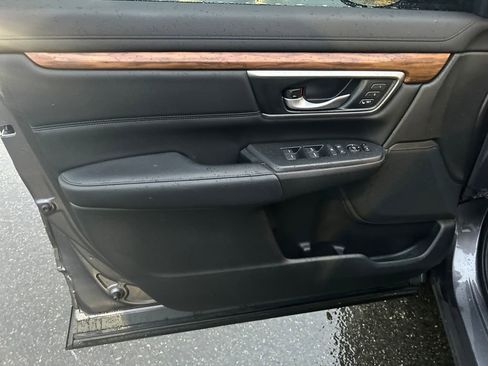 Used 2021 Honda CR-V Touring image 16