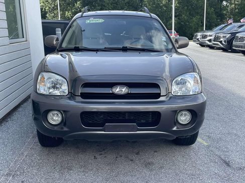 Used 2005 Hyundai Santa Fe GLS FWD image 2