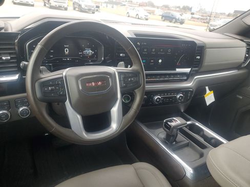 Used 2024 GMC Sierra 1500 SLT w/ SLT Premium Plus Package image 19