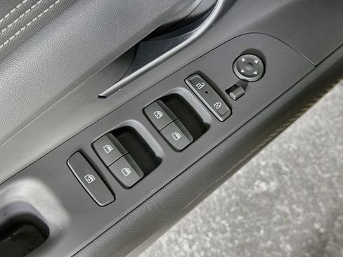 Used 2026 Hyundai Elantra Sport w/ Cargo Package FWD image 20