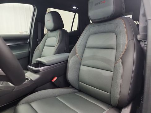 New 2026 GMC Terrain AT4 w/ Convenience Package III image 30