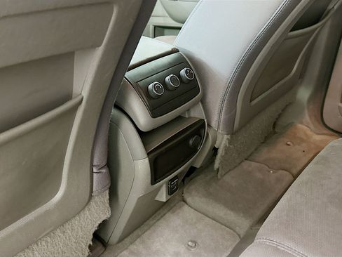 Used 2015 Chevrolet Traverse LS FWD image 27