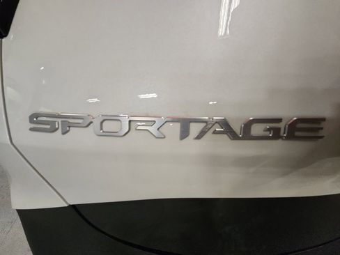 Used 2023 Kia Sportage EX w/ EX Premium Package image 35